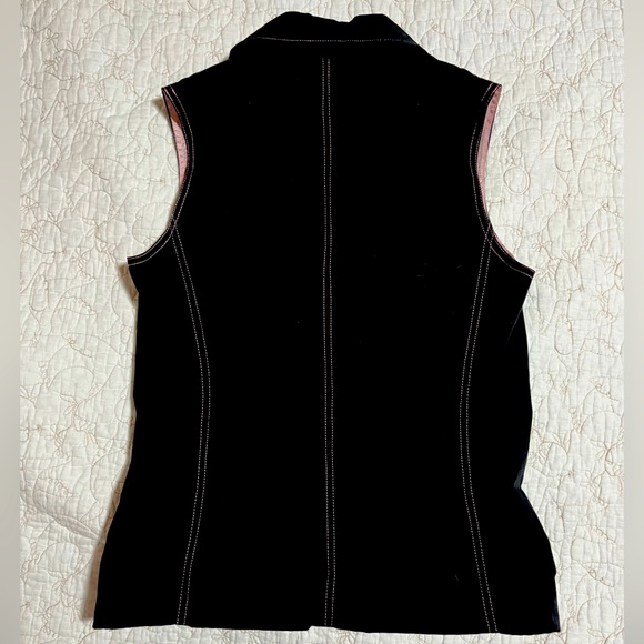 Mesmerize zip up vest - Picture 2 of 2